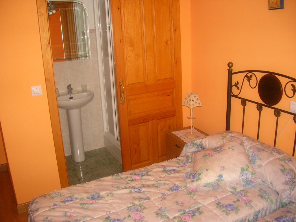 Casa Valle Hotel Cangas de Onis Room photo